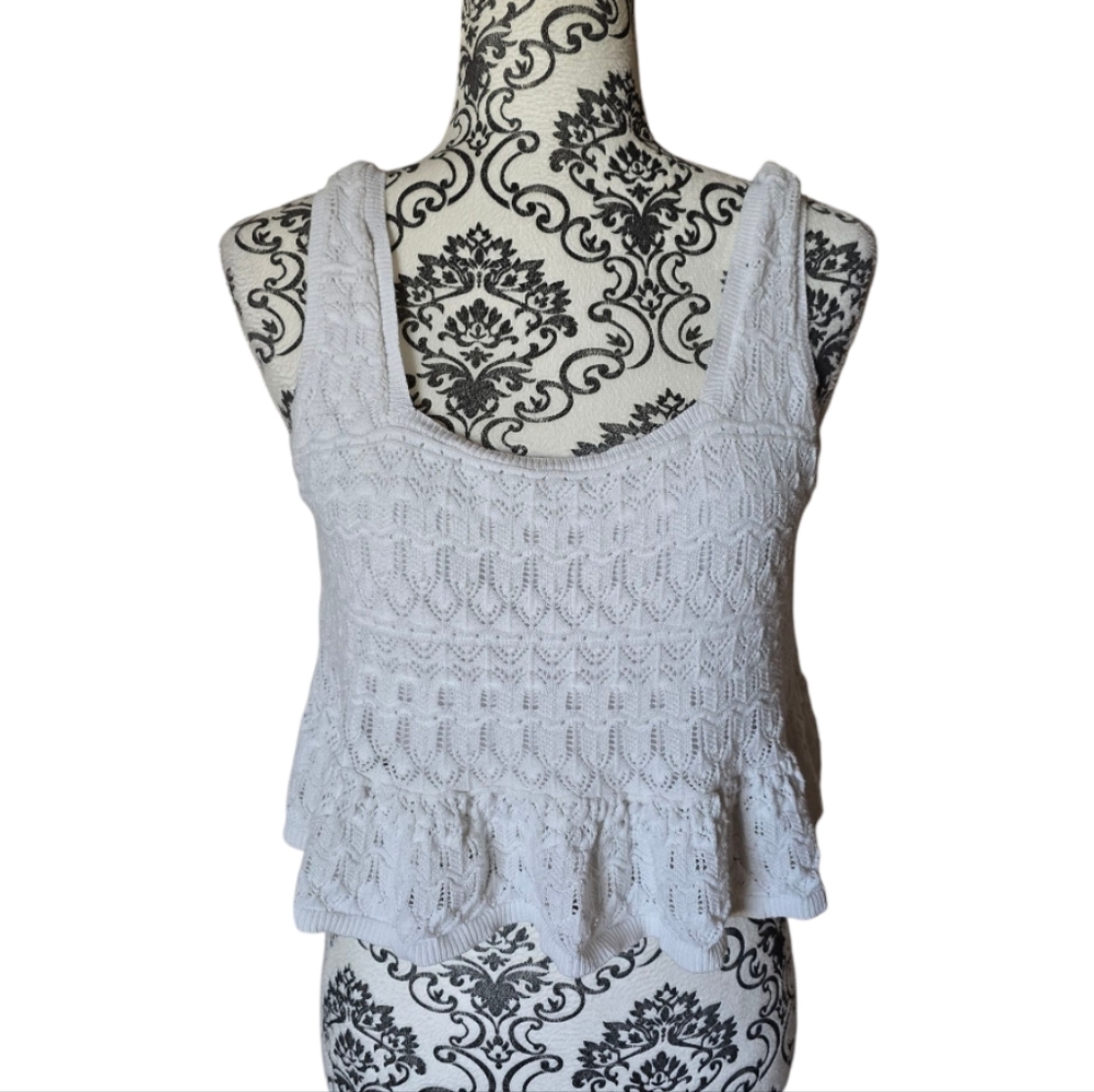 House Of Harlow 1960 crocheted lace cropped tank top size medium